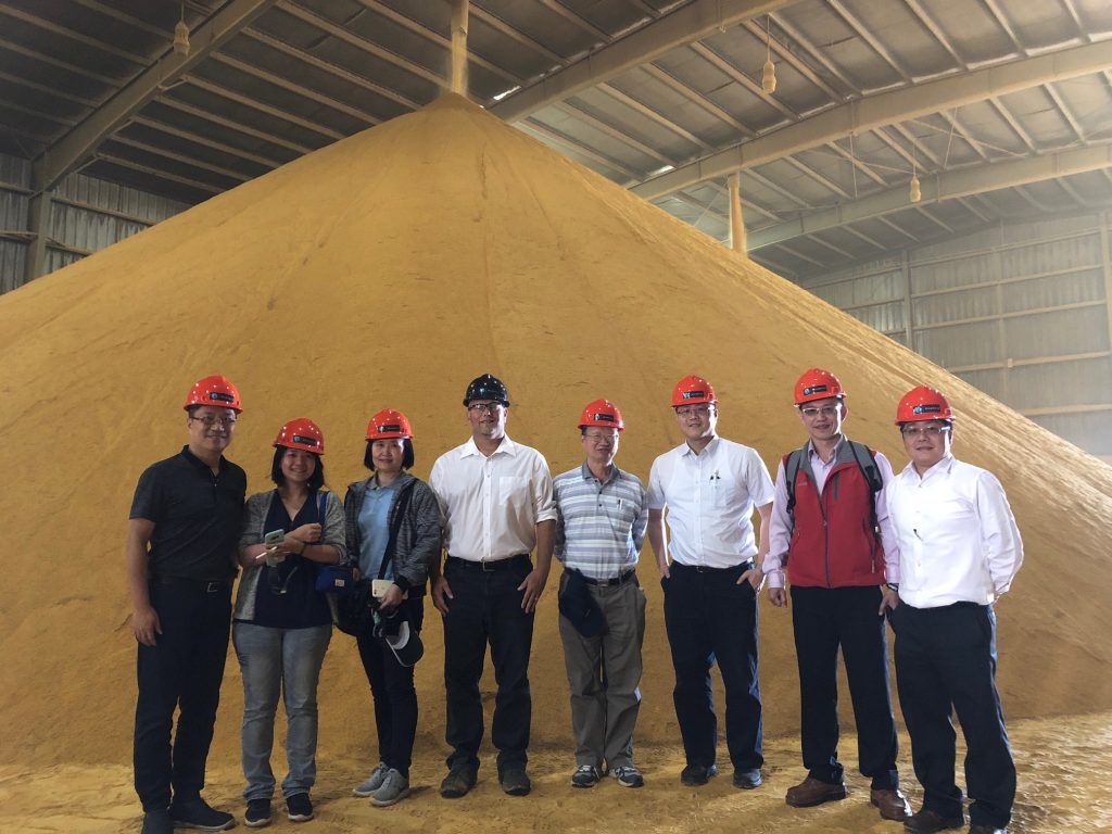 Taiwan Grain Quality Survey Team - DDGS group photo