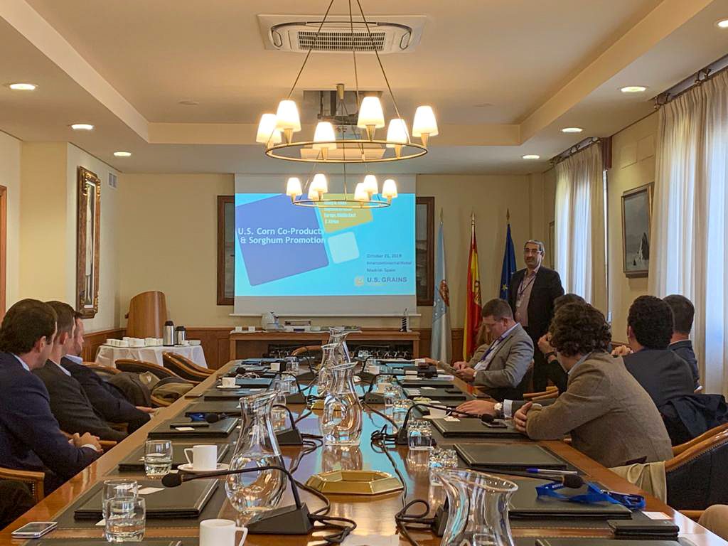 2019 Sorghum & DDGS Promotion in Spain- a man presenting to a group